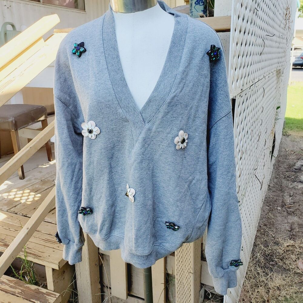 Endless Rose Gray Sweatshirt Size Small